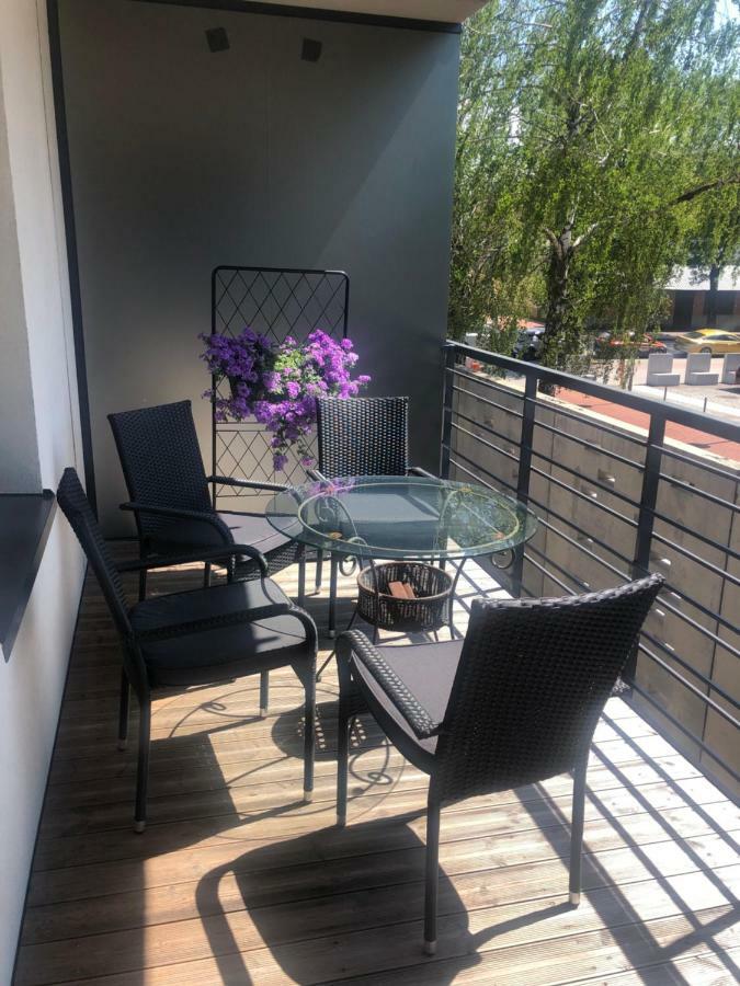 Apartment In Old Town ไคลเพดา ภายนอก รูปภาพ
